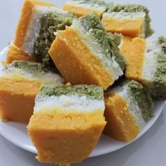 A picture of Tricolor dhokla.