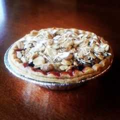 A picture of Strawberry Rhubarb Crisp.