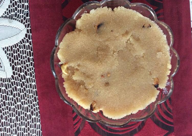 Steps to Make Any-night-of-the-week Suji Halwa