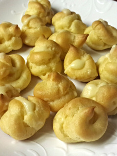 A picture of Easy Yummy Cream Puffs.
