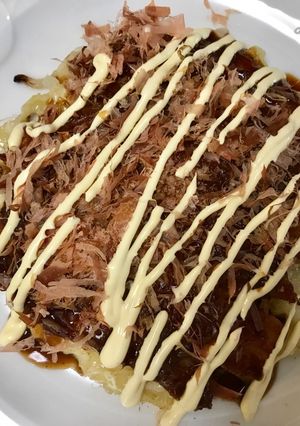 Una foto de Okonomiyaki sencillo