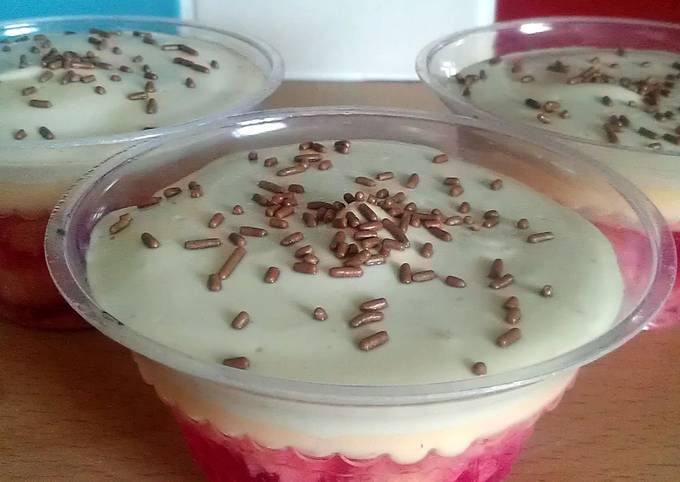 vickys individual trifle puddings recipe main photo