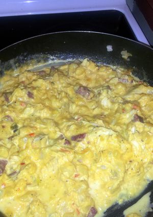 A picture of cheesy potatoes o'brien.