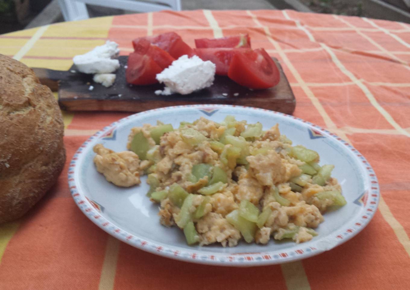 Summer Scrumble Eggs with Peppers