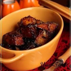 A picture of Sweet and Spicy Kabocha Squash in a Thick Vinegar Sauce.