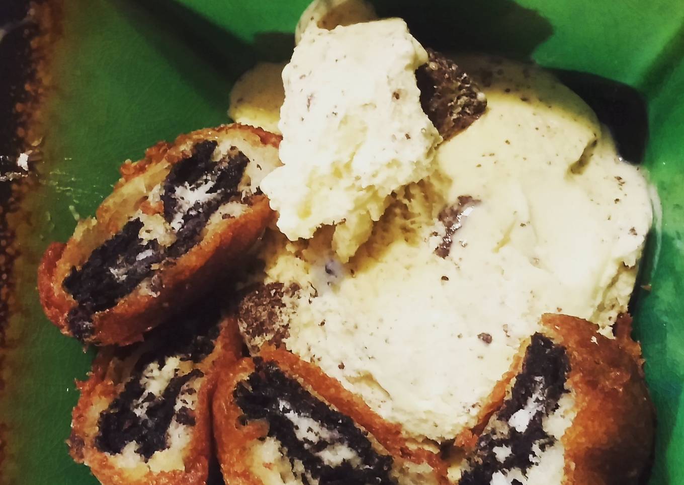 County Fair Style Deep Fried Oreos