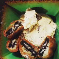 A picture of County Fair Style Deep Fried Oreos.