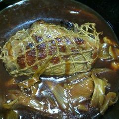 A picture of Garita Cafeteria's Charsiu (Stewed Pork).