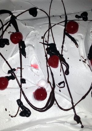 A picture of Banana Split Desert.