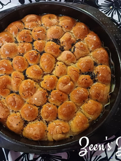 A picture of Combination Flour Innovative Honeycomb Bread.