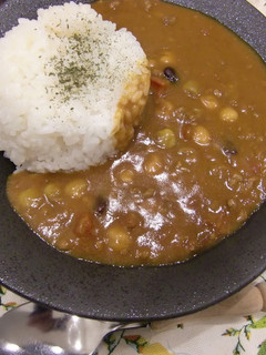 A picture of Delicious Tomato Curry with Ground Meat and Beans.