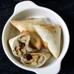 A picture of Cinnamon Apple Samboosa.