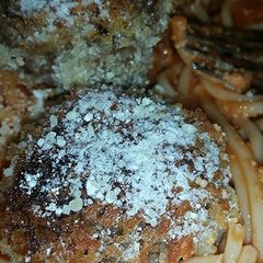 A picture of Kayla's meatballs.