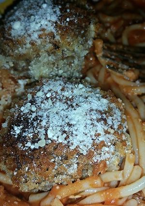A picture of Kayla's meatballs.
