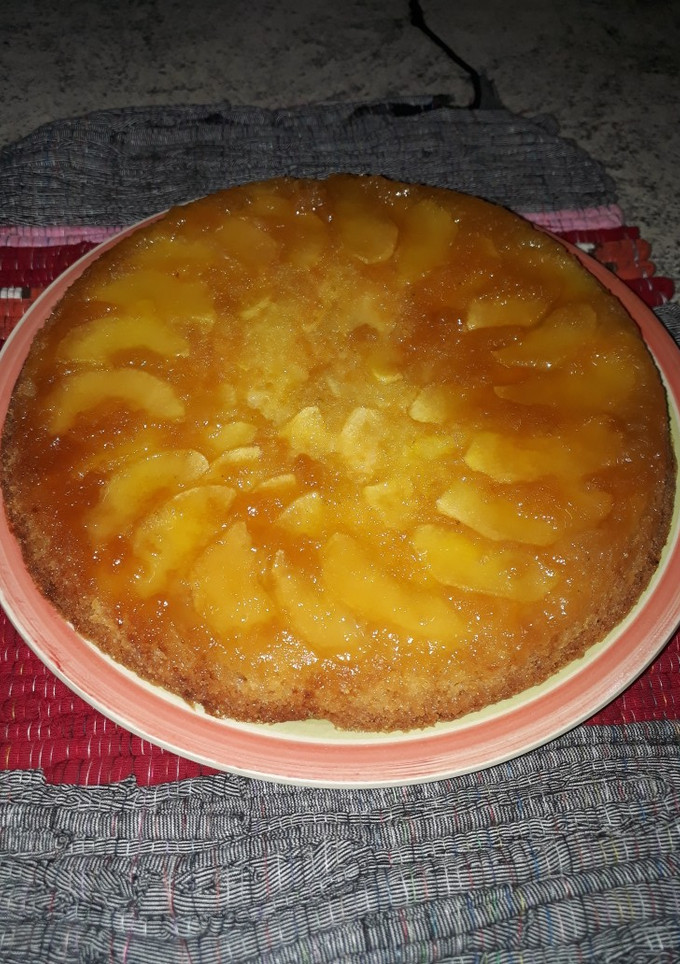 Una foto de Torta de manzana invertida