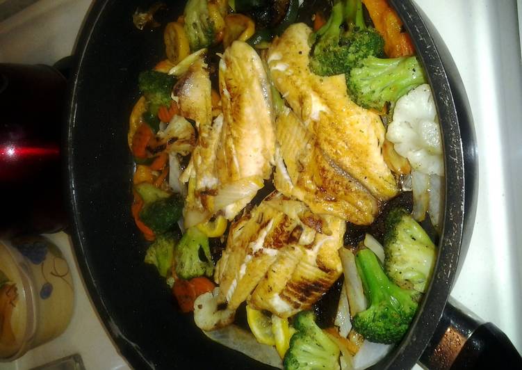 Simple Way to Make Ultimate grilled lemon tilapia w/veggies