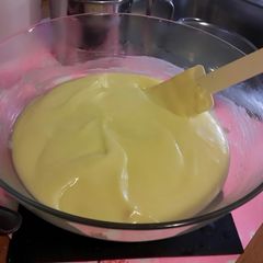 A picture of AMIEs Pastry Cream.