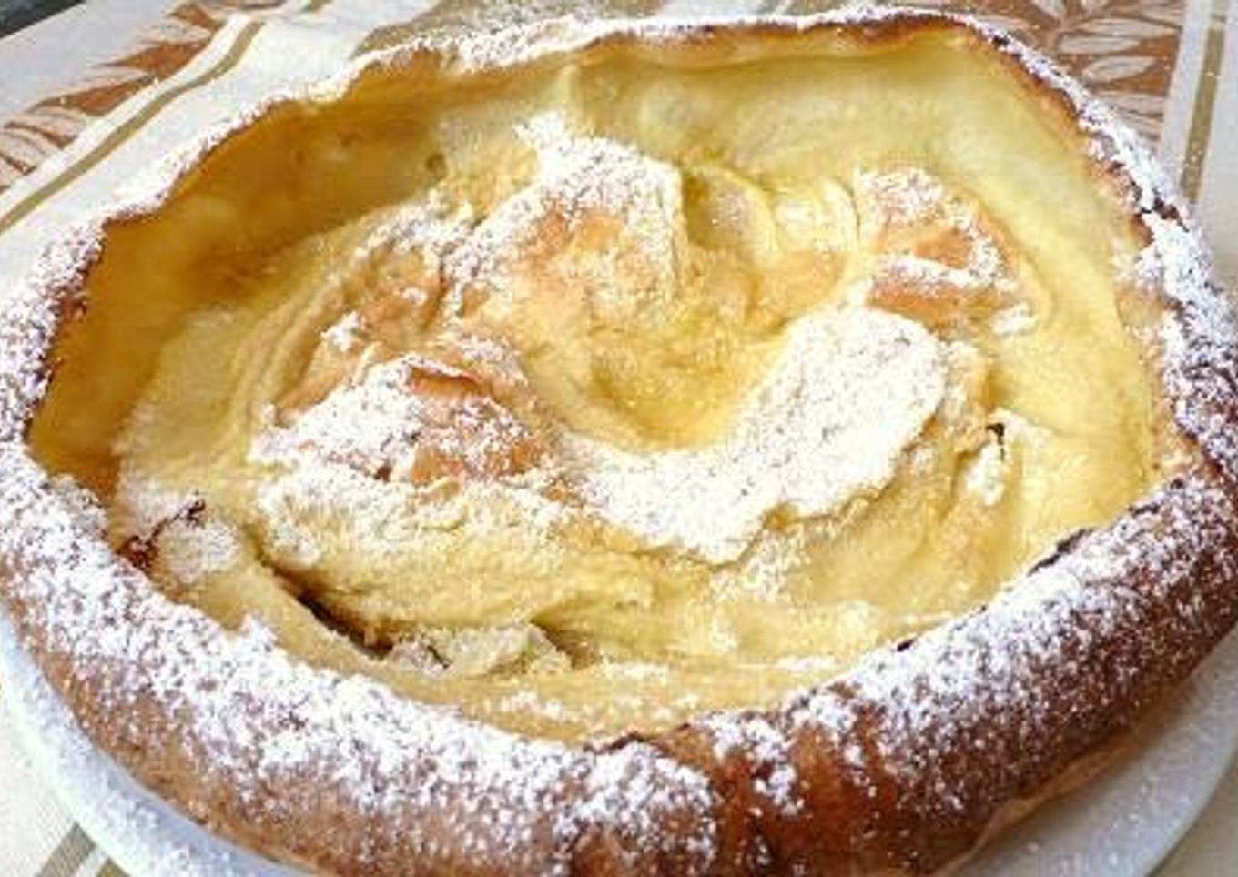 Dutch baby (pancakes in German)