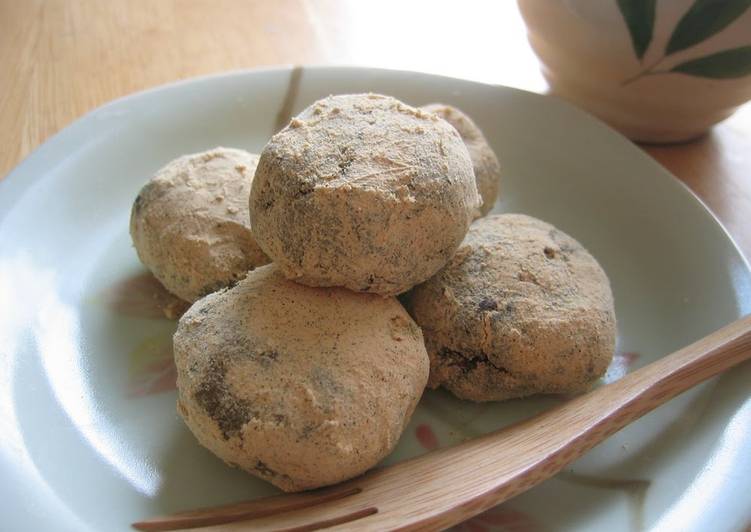 Recipe of Quick Adzuki and Kinako Soy Powder Dango with Okara