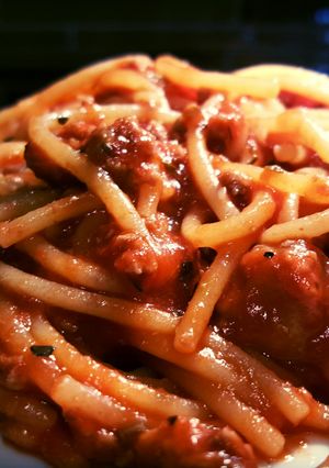 A picture of Meat sauce for spaghetti.