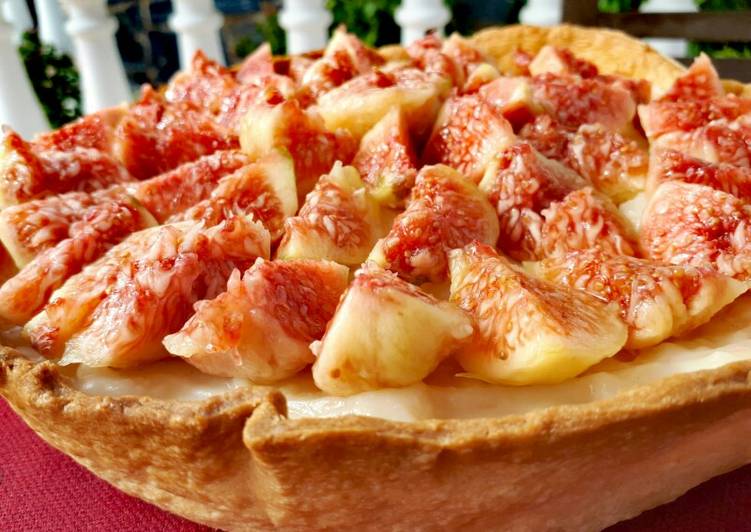 Tarta de higos y crema