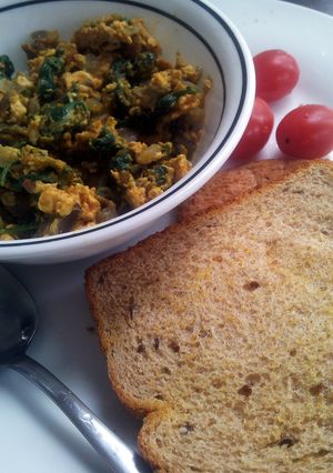 A picture of Spinach and eggs.