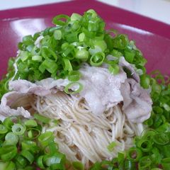 A picture of Abura Soba-style Somen Noodles.