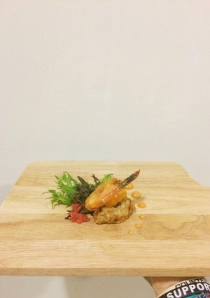 รูปของ Crispy milky mushroom with shrimp