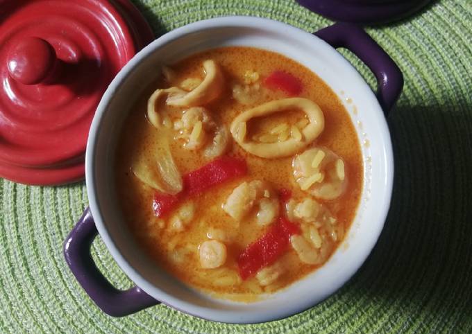 Arroz Caldoso Con Gambas Y Calamares Receta De María José MR 👨‍👩‍👧- Cookpad