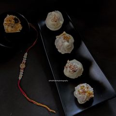 A picture of Motichoor Laddoo Truffle.
