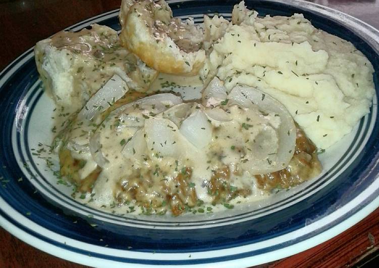 Country Smothered Chicken Fried Steak