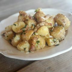 A picture of Shallots Roasted Potato.