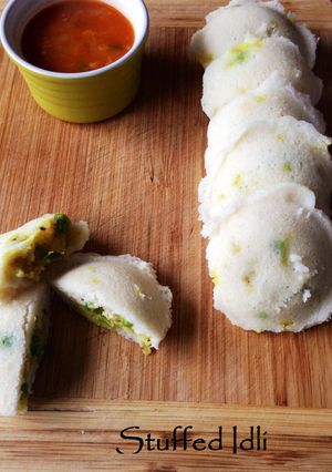A picture of Stuffed Idlis.