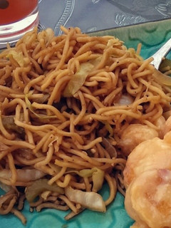 A picture of Panda Express Chow Mein.