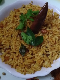 A picture of Tamarind rice/ puliyogare.