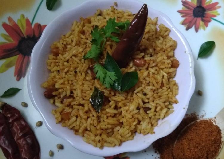 Steps to Make Award-winning Tamarind rice/ puliyogare