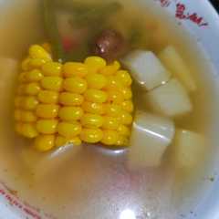 A picture of Sayur Asem.