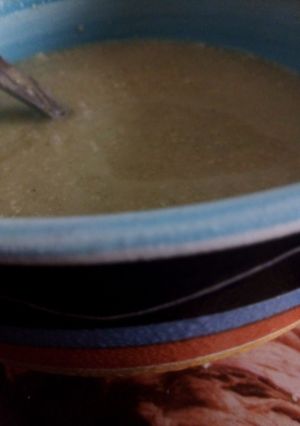 Tejszínes brokkolikrémleves recept fotója