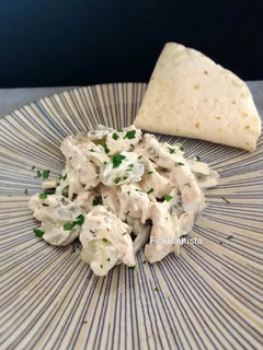 Una foto de Ensalada de pollo