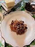 Spaghetti con il pesto di pomodori secchi