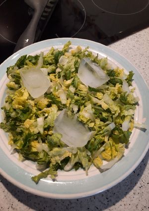 Una foto de Ensalada 🥗 súper rápida y muy fresquita