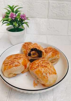 Foto resep Bolen Pisang Coklat dengan minyak goreng