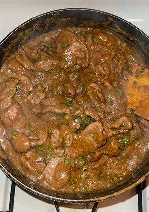 A picture of Spicy Kenyan wet fry beef liver 🇰🇪🌶️.