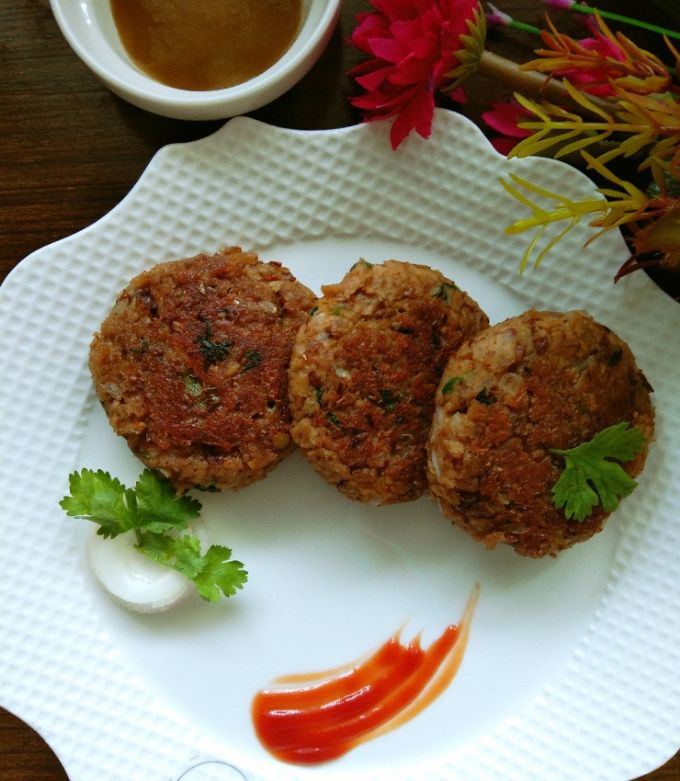 A picture of Chana soya tikki.