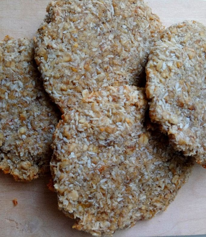 Kókuszos-banános zabkeksz recept fotója