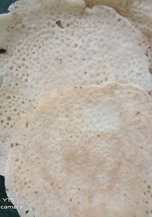 ચોખાના લોટના  પુડા(chokha lot na pudla recipe in Gujarati) રેસીપી મુખ્ય ફોટો