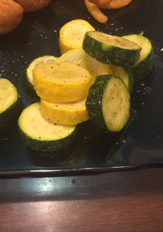 A picture of Squash and Zucchini.
