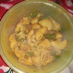 Peri peri macroni A picture of Peri peri macroni.