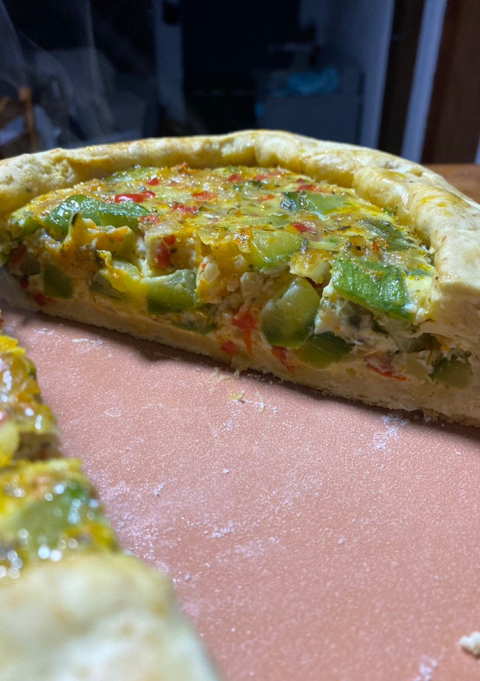 Una foto de Tarta de zapallitos y otras verduras 🤤