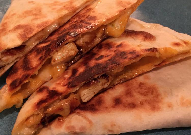 Step-by-Step Guide to Make Favorite Copy Cat Taco Bell Chicken Quesadillas